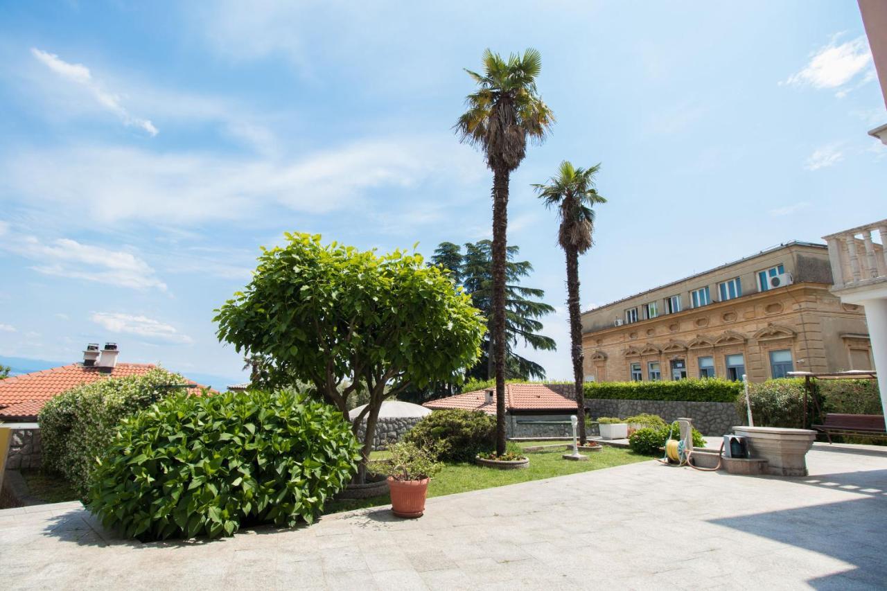 Apartments Sonja Опатия Экстерьер фото